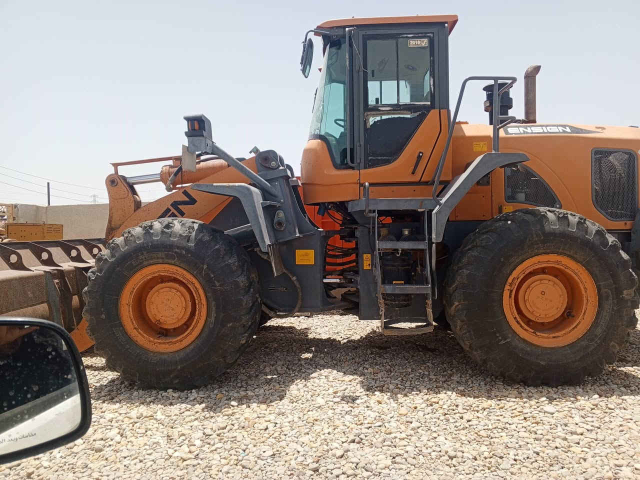 شفل صيني للبيع مكينه نساين حجم 56موديل 2015مكينه مكفوله كير ومحرك كفاله عامه مكان ميسان ***********
