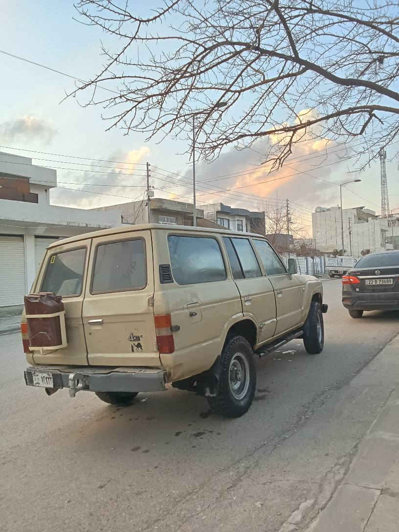 29گەلا و یەک تۆز مەجال......
لانکروزر مەکینە 2f
ئاڕم پلاسیک سلێمانی
هەمووگیانی بەشەرت
تەبرید سارودو گەرم
دەبل عکسل سوک و قورس
چوارچرای سقف تەخت
تایەی جەبەلی 
ماشاڵڵە نازدارە 
*********** السليمانية, العراق
