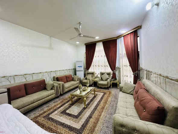 🏡دار للبيع _طابو صرف_حي الضباط 2
  الموقع //حي الضباط 2 _ قرب مجمع السلام السكني

المساحة // 150متر (واجه 10 ✖️نزال 15)

✅✅بناء حديث درجة أولى 
يحتوي ع طابقين 
ط1// غرفة نوم➕صالة➕هول➕مطبخ➕مجمع صحية2
ط2// غرفتين نوم 🛌 

  🏫📚نستقبل جميع عروض البيع و ترويجها بإعلانات ممولة 
      للمزيد من التفاصيل الاتصال او المراسلة خاص 

حجي حسن السعيدي  ***********          
علي السعيدي ***********_ ***********
حسين السعيدي ***********_ ***********

 📍موقع المكتب  📌 الحله - حي الامام علي
مقابل سنتر الاسعار  ➖ داخل الفرع المجاور صيدلية ريحانه
