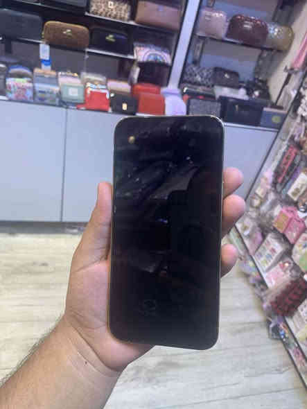 ذاكرة 256 
بطارية 79 
جهاز على وضع الشركة كلشي ممبدل بي 
السعر 475
العنوان بغداد الدورة الميكانيك
 
واتساب ***********
