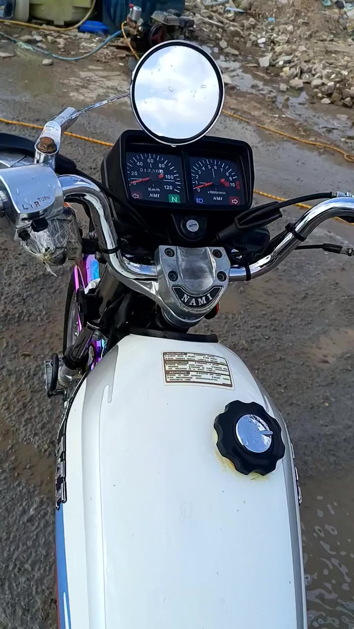 سلام عليكم  دراجه نامه شلامجه اصلي موديل 23طالع بل 24مكفوله كفاله عامه للبيع دراجه حلوه مال جناي سعره 1250ببه مجال  ***********
