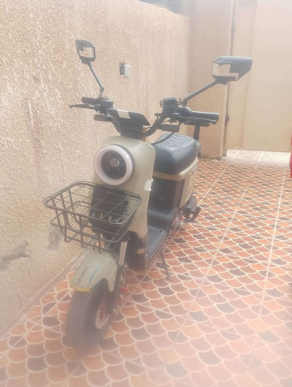 السلام عليكم بايسكل شحن للبيع 450 وبي مجال ***********
