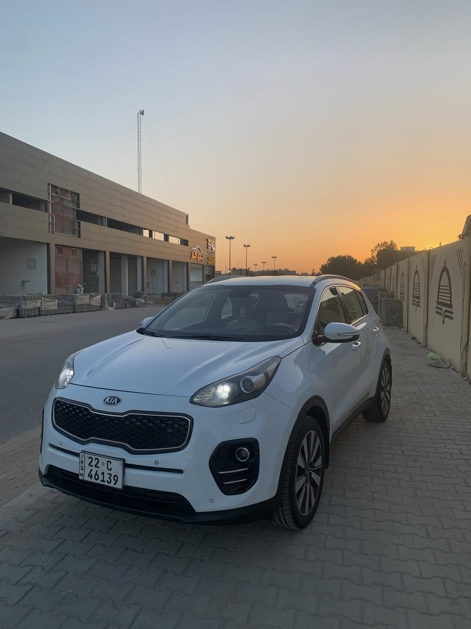 كيه سبورتج 2018
كفاله عامه 
موصفات نص فول 
مكينه 2000 دوش
سياره كفاله مكينه كير حداديه كله حديد
رقم اربيل
ماشيه 113
مكاني كربلاء رقمي ***********
