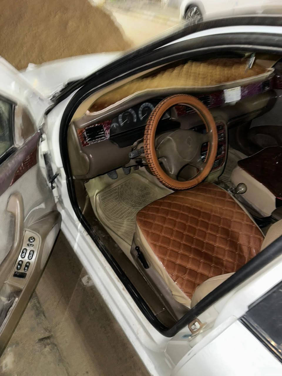 سمند ١١ جيده السعر ٥٠ مع المجال نجف***********
