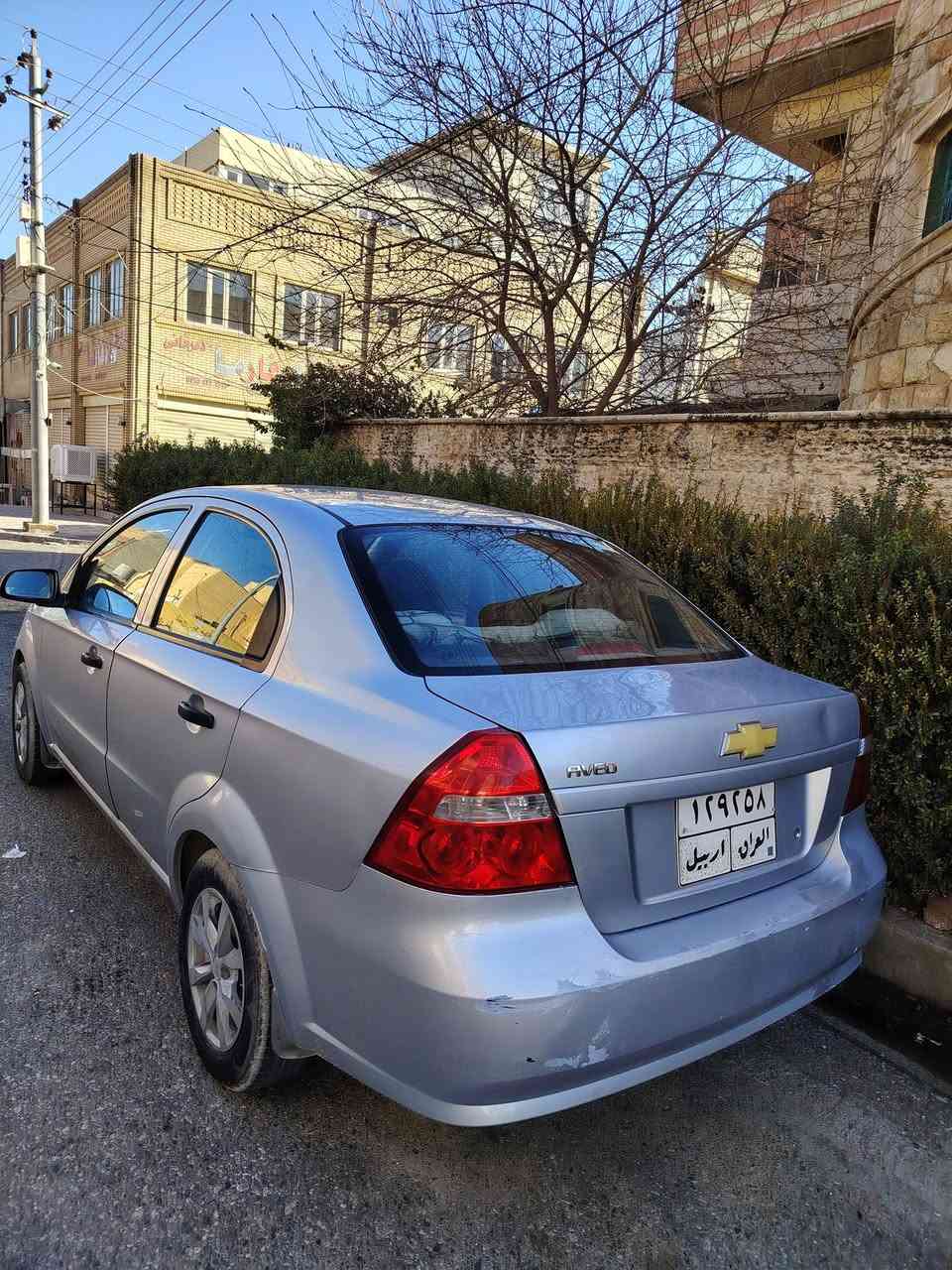 شوفلیەت ئەڤیۆ 2008 کێر عادی سەنەوی بەسەر جوە  سبوخی نیە تۆزێک ساردە کوتی هەیە مەکینەی تەحمیل نرخی 62 مەجال
***********
