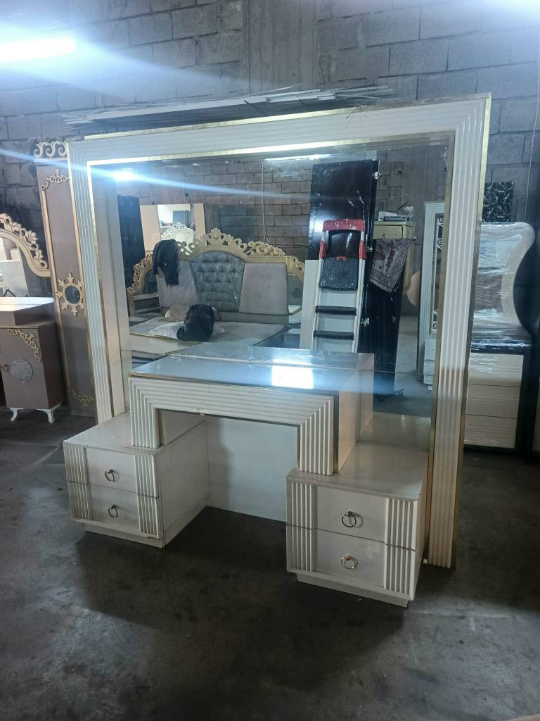 غرفه نوم تركي نظيفه لبيع سعر 450 شاراي يخابررقم *********** كركوك, العراق
