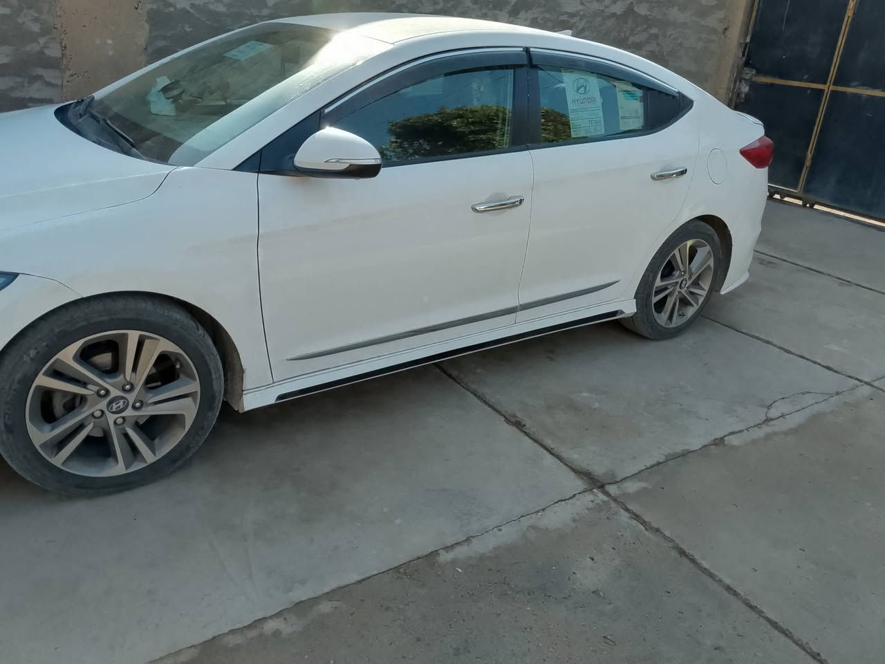 اللبيع النترا موديل 2017
محرك 2000
وارد امريكي
بيها ضربة بسيطة قطعة واحدة والباقي مكفول
السعر مناسب الشراي يتصل على الرقم ***********
