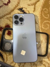 ايفون13لون بحري ذاكرته 256 مبدل شاشه اصليه بطاريه 86 بي خلل بلصوت سعره...