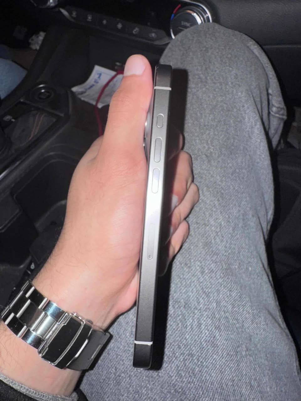 ايفون 15 pro
بطارية 88% ٧٥٠ وبي مجال


**إذا كنت صاحب هذا الإعلان وتريد حذفه لأي سبب، رجاءا أرسل رسالة إلى الدعم الفني**