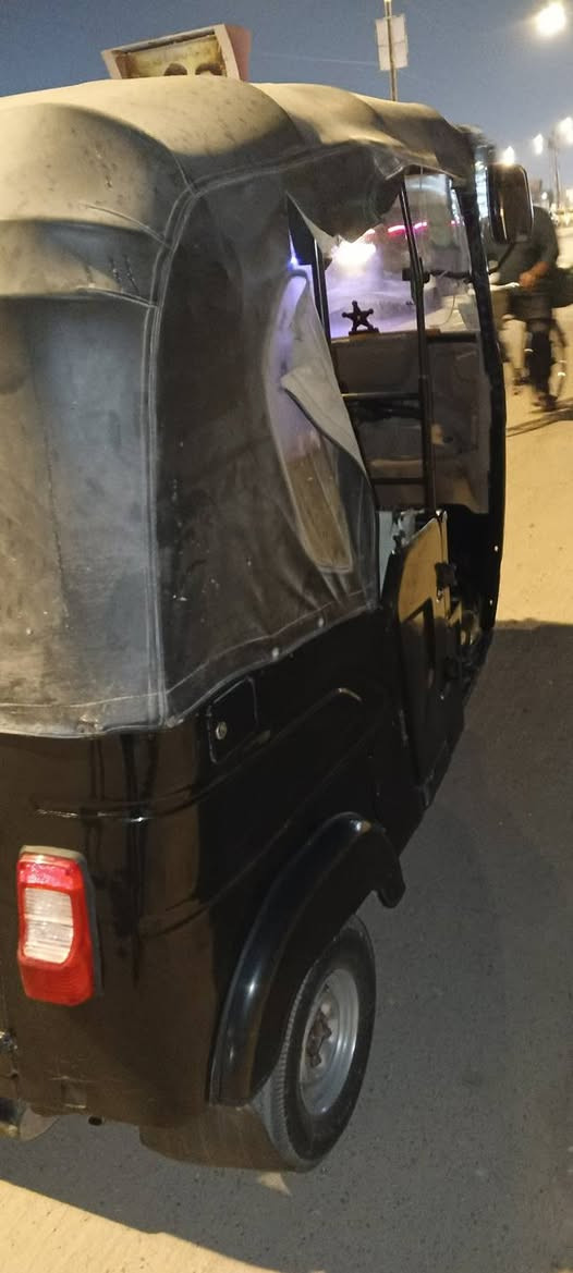 السلام عـليكم تكتك للبـيع موديل 22 بيه ضربه من وره ومصـلحه ومجفته مره وحده.. التكتك خير من الله
رقمي فقـط وتساب سعره 8وربع وبيه مجال للشراي
رقمي. *********** وتساب فقطط
