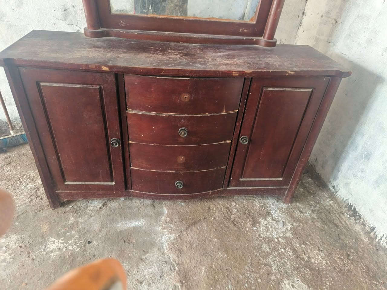 للبيع كنتور جديد حيل نضيف سعره 300 وبي مجال
مييز نضيف سعره 175 وبي مجال مكاني حي الشهداء ***********
