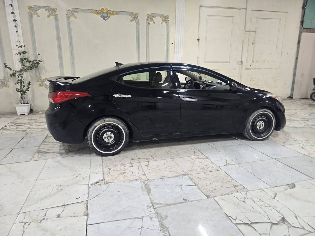 اسلام عليكم النتره وارد مريكث موديل 2013 بيه اربع قطع حادث مريكه جاملغ  وبنيد مكينه 1800دوش بيه حادث مريكه  سعر 88 وبيه مجال. باسمي سياره ***********
