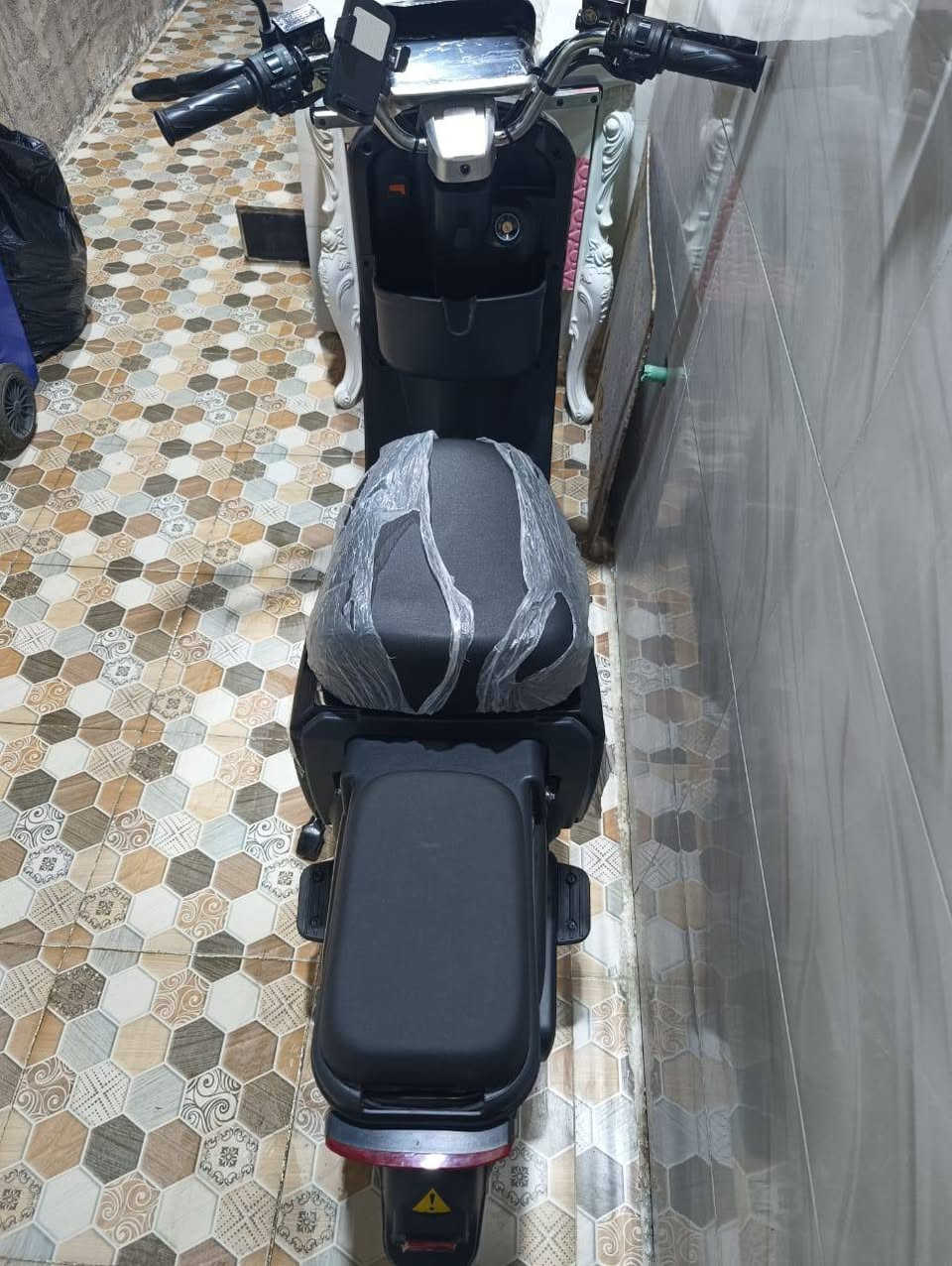 سلام عليكم دراجه شحن للبيع 
مواصفاتها تعرفونها دراجه نضيفه صارلي أقل الشهر من اخذتها دراجه نضيفه بطاريات ليثيوم  السعر 750 وبيها مجال ***********
