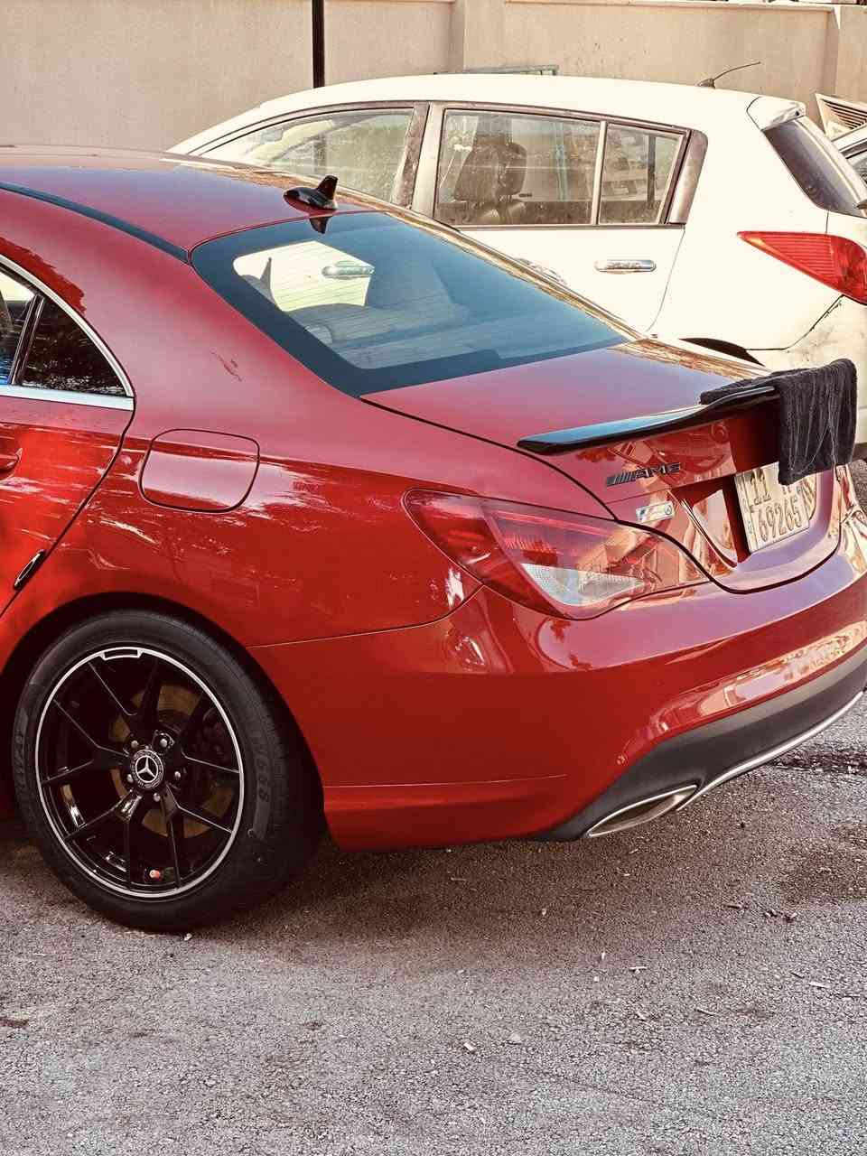 سلام عليكم
بيع مستعجل مارسدس بنز ٢٠١٨ 
سياره كلين بدون حادث فقط ٣ اصابع pdr باب السايق 
للعلم صدرها تعبان 
محرك ٢٠٠٠ تيربو 
تراي وين ميعجبك 
السعر ١٥٥ قفل 
***********
مكانها بغداد
