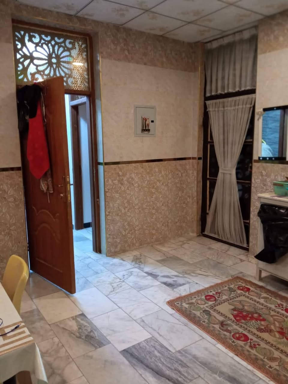 🏠 دار للبيع 
📍 الموقع: حي الصحة / مقابل مخبز الكورنيش قريب على شارع العام 
✨ المواصفات:
▫️ المساحة: 100م
▫️طابو زراعي سند 25
▫️طابقين
▫️غرفتين نوم 
▫️الدار فارغ  تسليم مباشر
...................................
📞 للاستفسار والمعاينة: 
الاتصال على الارقام :
***********☎️ واتساب
او مراجعة المكتب 
الحلة _ الكرامة الشارع المشجر مجاور اسواق المطار 1 
✅ نستقبل جميع عروضكم السكنية 🏠 والتجارية 🏡 بكافة مناطق الحلة 
…………………………
