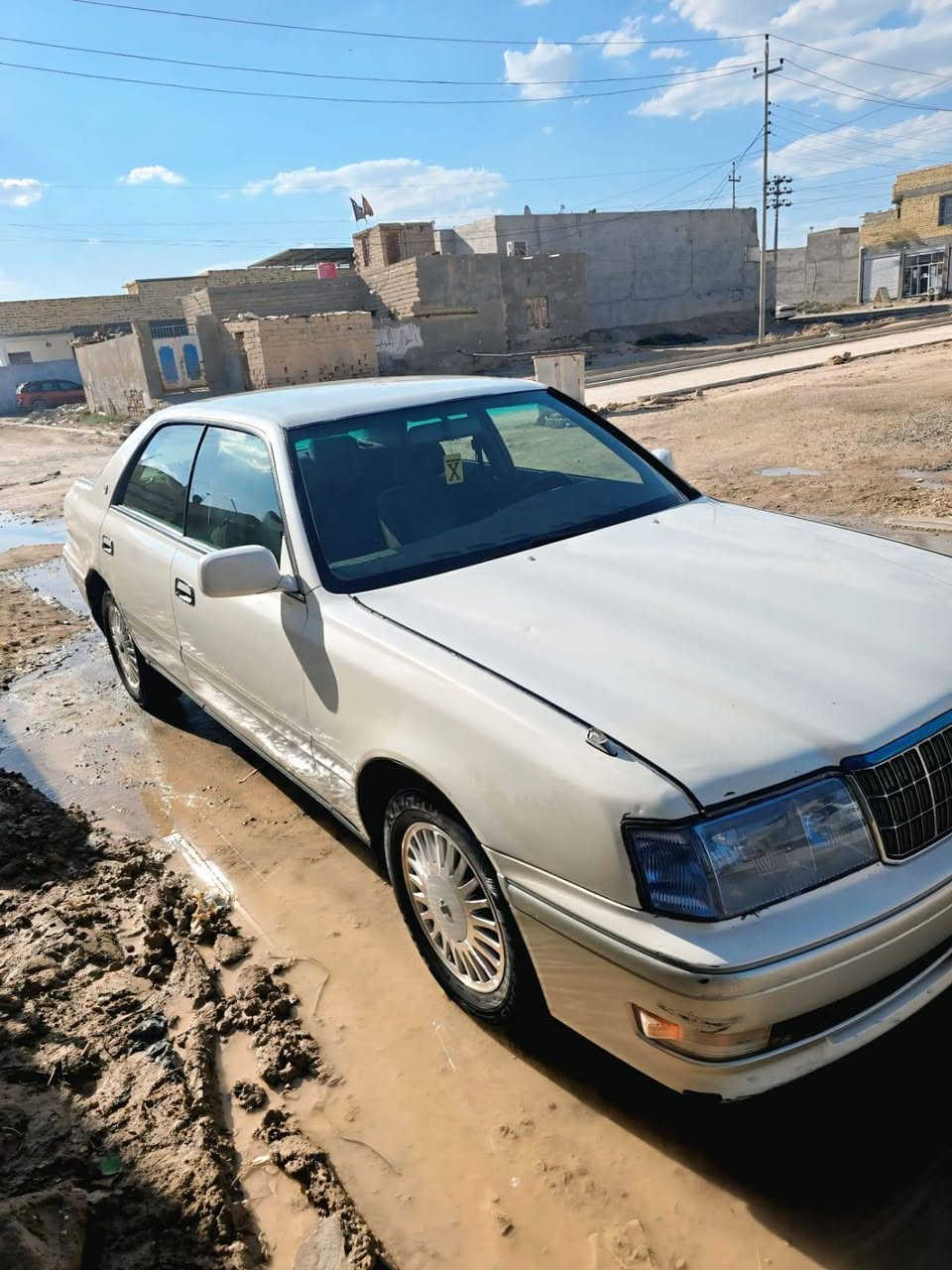 السلام عليكم ورحمة الله وبركاته مساء الخير عندي سياره راس الثور فلات البيع مكفوله من كلشي المحرك على البلاد تخم تاير تبريد ثلج عنوان البصره القرنه رقم الجوال *********** السعر ٩٠ بس شبر بل هلال فقط
