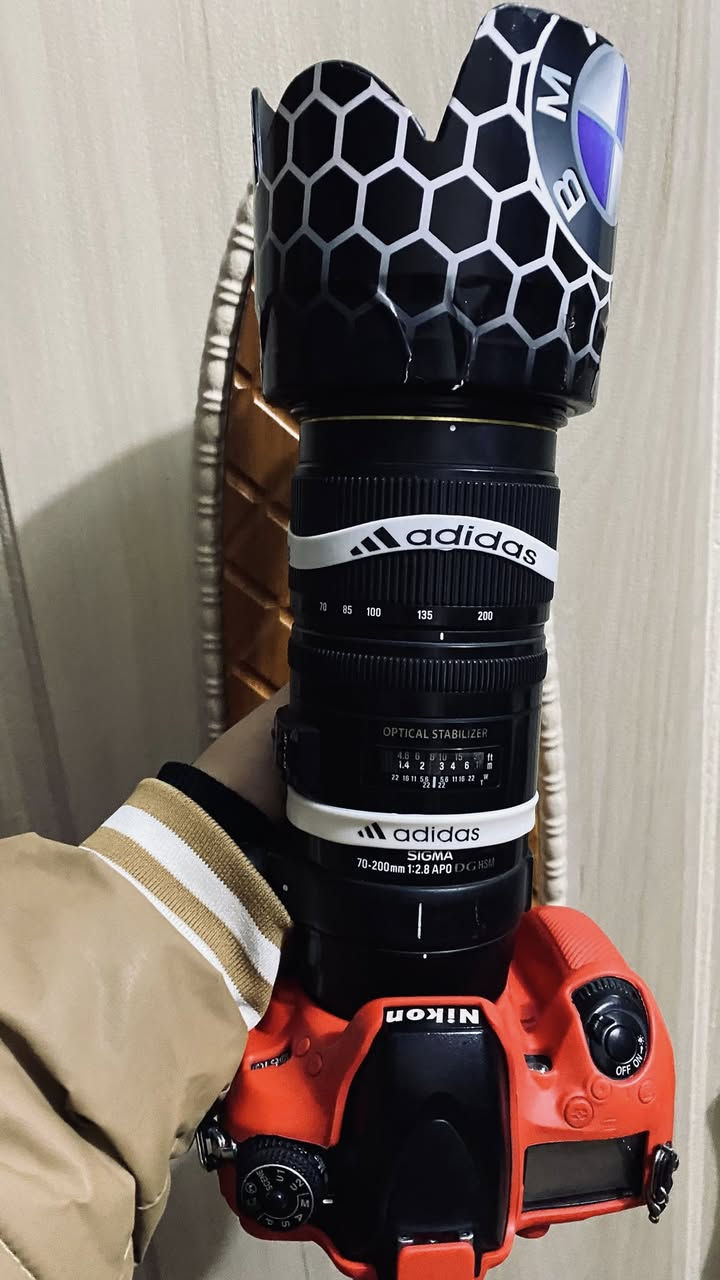 للبيع كامره نيكون 610 نضافه فول مع عدسه سگما 70-200 فتحه 2.8مكاني بابل السعر مليون و100


**إذا كنت صاحب هذا الإعلان وتريد حذفه لأي سبب، رجاءا أرسل رسالة إلى الدعم الفني**