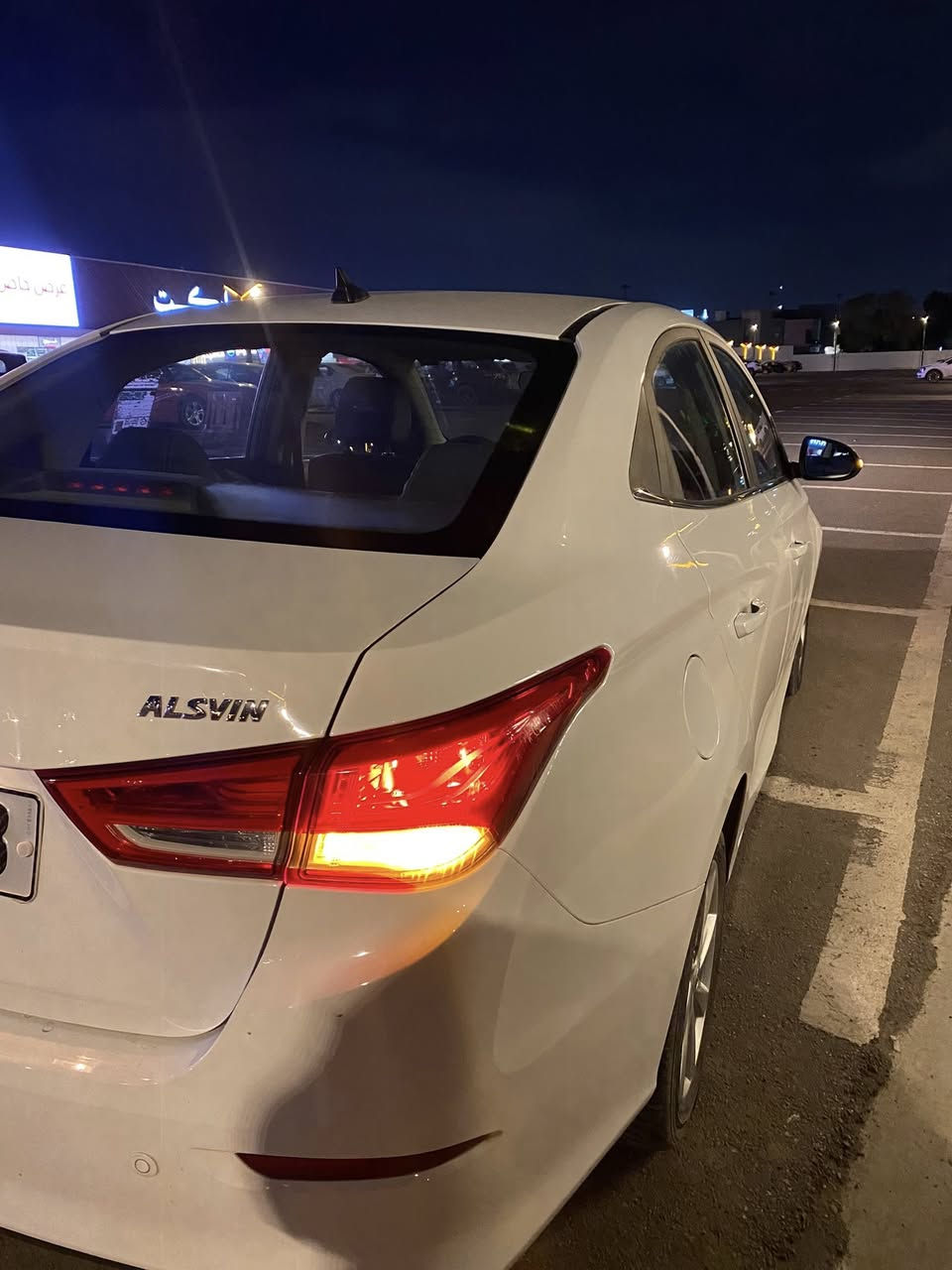 السلام عليكم
للبيع شانجان L7 موديل 24 مكفوله ماشيه 46 الف 
السعر 95 
***********
