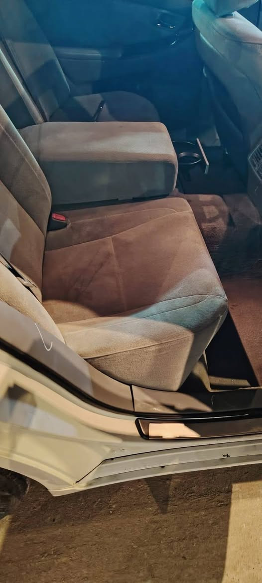 ألسلام عليكم شباب كروان شاهينه للبيع السياره حلوه ونضيفه مكينه كير كفاله تبريد ثلج كهربائيات تخم تاير جديد باتري جديد داخل رصاصي شاشه تاب بلتوث عرض فيديو خمس مضخمان فول صوت متومه ارقام ونسيه شمالي السياره 6 بصمات تحكم سترين مري شفط ترحيب مكان السعر 33 وبيه مجال قليل الرقم *********** كصت جنطه لحيم باجات
