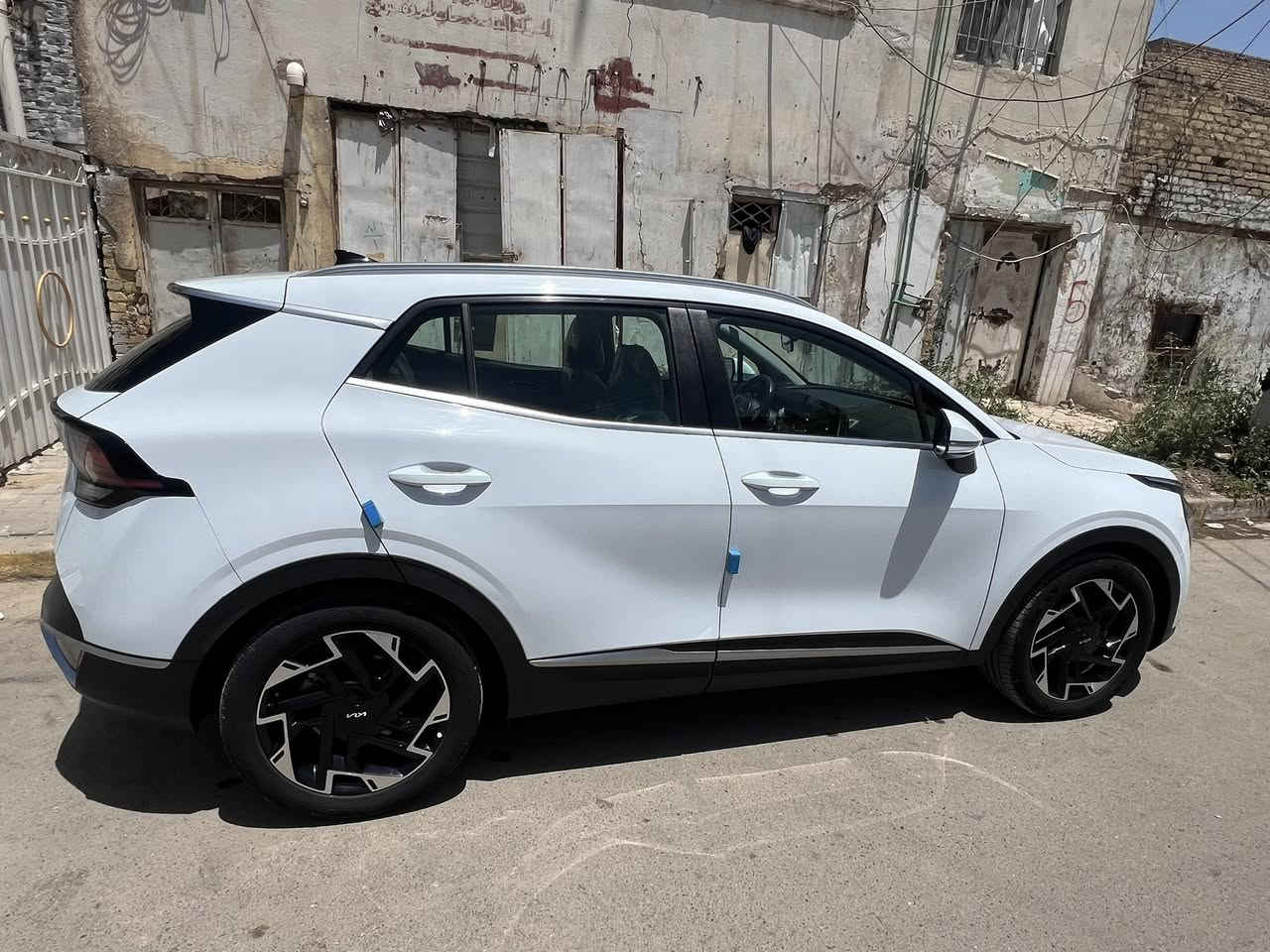 لبيع سبورتج ٢٢ شاشه كامره  مكفوله حساسا امامي خلفي ماشيه ٢٤ بسمي بغداد ***********
