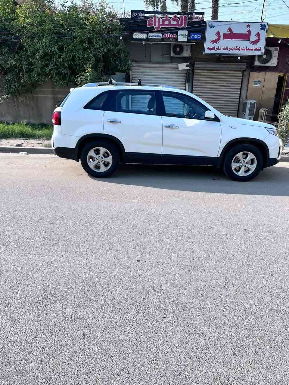 كيا خليجي للبيع او مراوس باحدث !!🅿️✅
موديل 2014
مكينة 2400
الباب خلف السكن بي بارد قليل جداد 
بدون صبغ بدون تبديل
رقم سليمانية
السنوية لغاية 2029
السيارة باسمي وبشرط التحويل
للاستفسار***********
السعر 153
