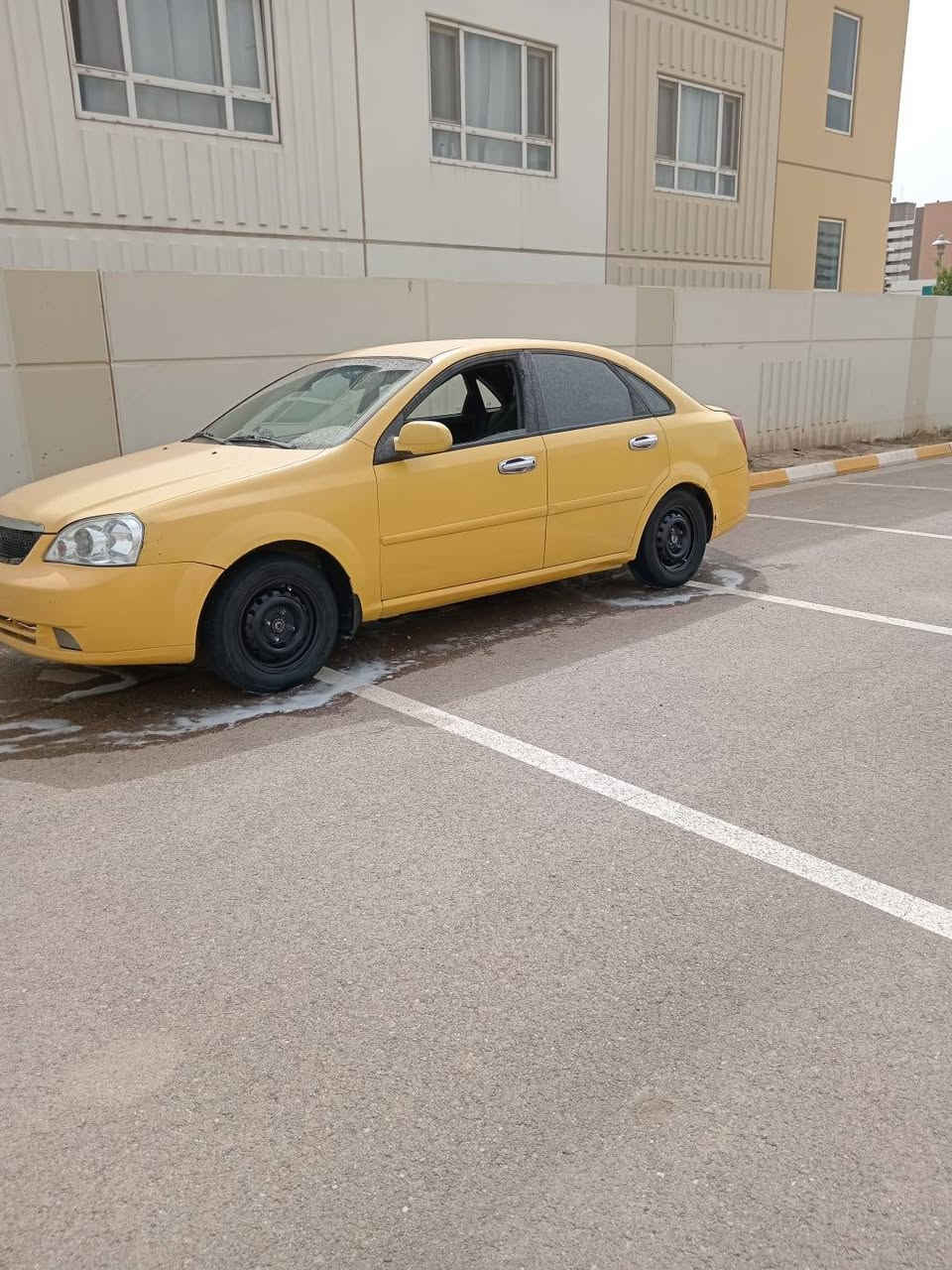 السلام عليكم للبيع سياره اوبترا خليجي مديل 11رقم بغداد كير مكينه تبريد ثلج دوشمه عامه صدر تايرات حجم 14يعني لا وحيف ولا طسه بيه ضربه باجملق الخلفي شويه ومعمر وبيه جملق مبدل مال المامي بدون اي ضربه مكاني بغداد مجمع بسمايه سعره 66وبيه مجال ***********
