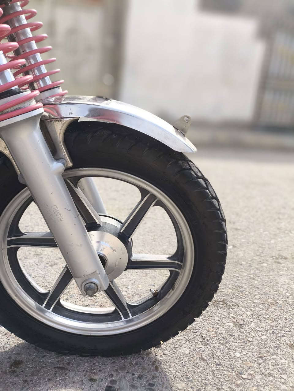 سلام عليكم  متاح ستوته النوع جمره موديل  2021مكفوله كفاله عامه سبانه ممدود عل محرك جيك وتاخذ رقم( ***********)
العنوان رمادي ال تأميم
