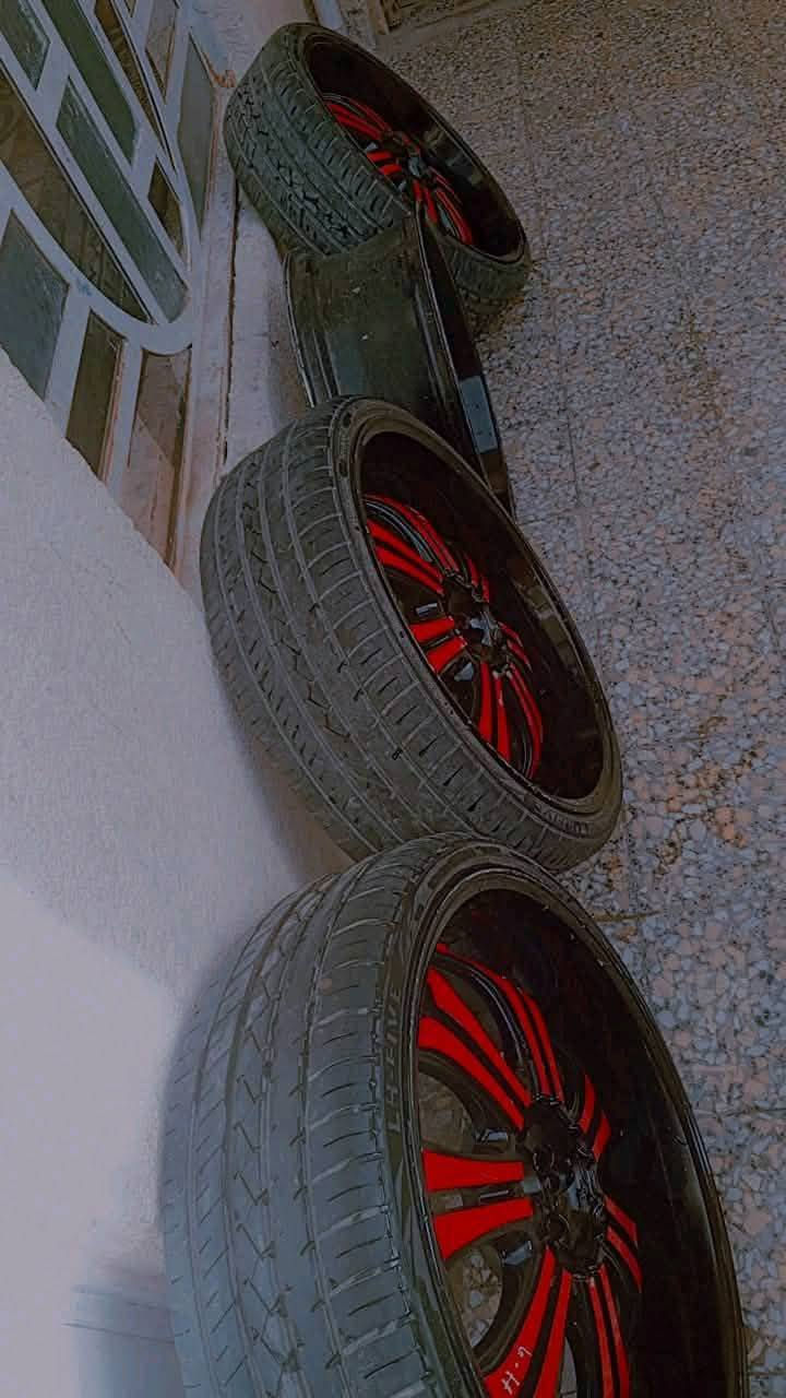 للبيع 
ويل  24 جديد + تايرات 
فقط ويل واحد مابي تاير 
وبي فطر صغير يعني 15 الف يرجع بلادي 
السعر 450 الف متوازي على بيعهن
هنه سعرهن اكثر من هذا
الاتصال على رقم ***********
