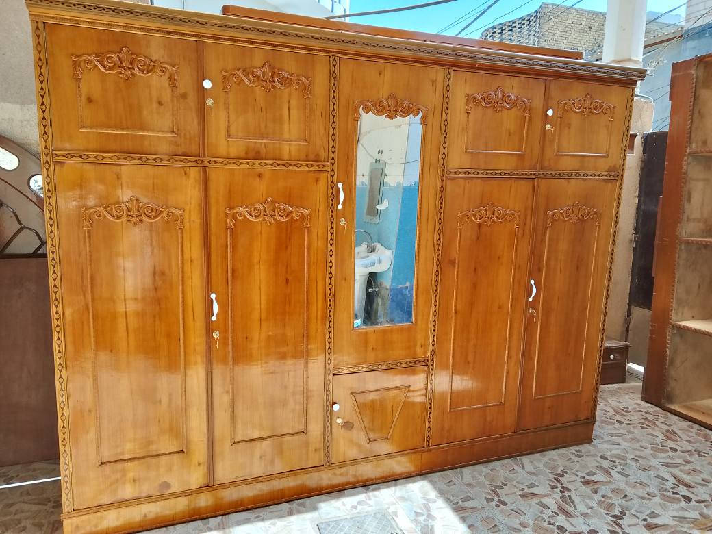 السلام عليكم كنتور 5باب طابقين للبيع السعر 225+بوفيه افراش مترين ونص ام المعرض للبيع السعر 125 وبيهن مجال المكان نجف الاشرف الشراي يتصل على الرقم وبي واتساب ويوجد خدمه توصيل داخل النجف *********** النجف, العراق
