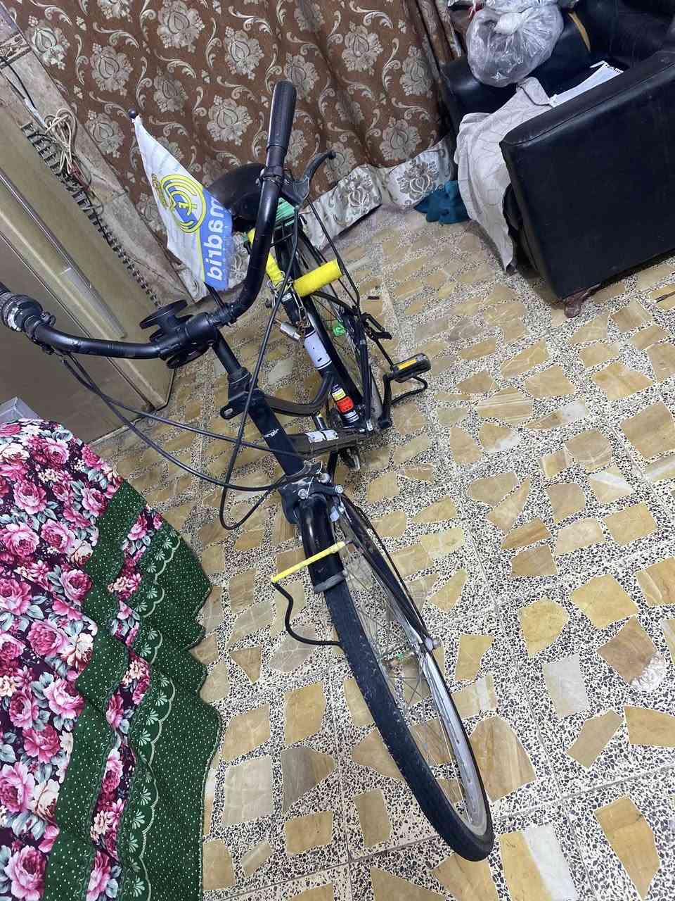 سلام عليكم ورحمة الله وبركاته باسكل بناتي كامل من جوابه و تايرات و بركات مديل 2019 متروس ختومات سعر 75 و بي مجال اللطيبين عنوان بغداد بغداد الجديده شارع المسبح قرب جامع ذات النطاقين اارقم موجود فقط واتساب ***********
