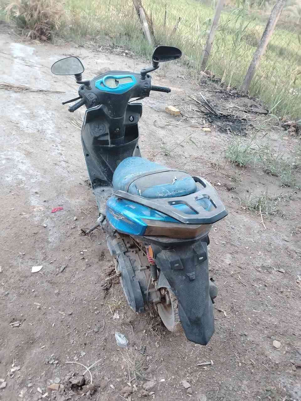 سلام عليكم دراجه سكنس للبيع( كومه حديد) الدراجه عطلانه سعرهه 80قفل رقمي *********** مكاني رميثه
