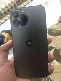 ايفون ١٣برو ماكس ذاكرع ١٢٨ بطاريه ٨٣بلاديه مبدل شاشه اصليه من شركه ابل...