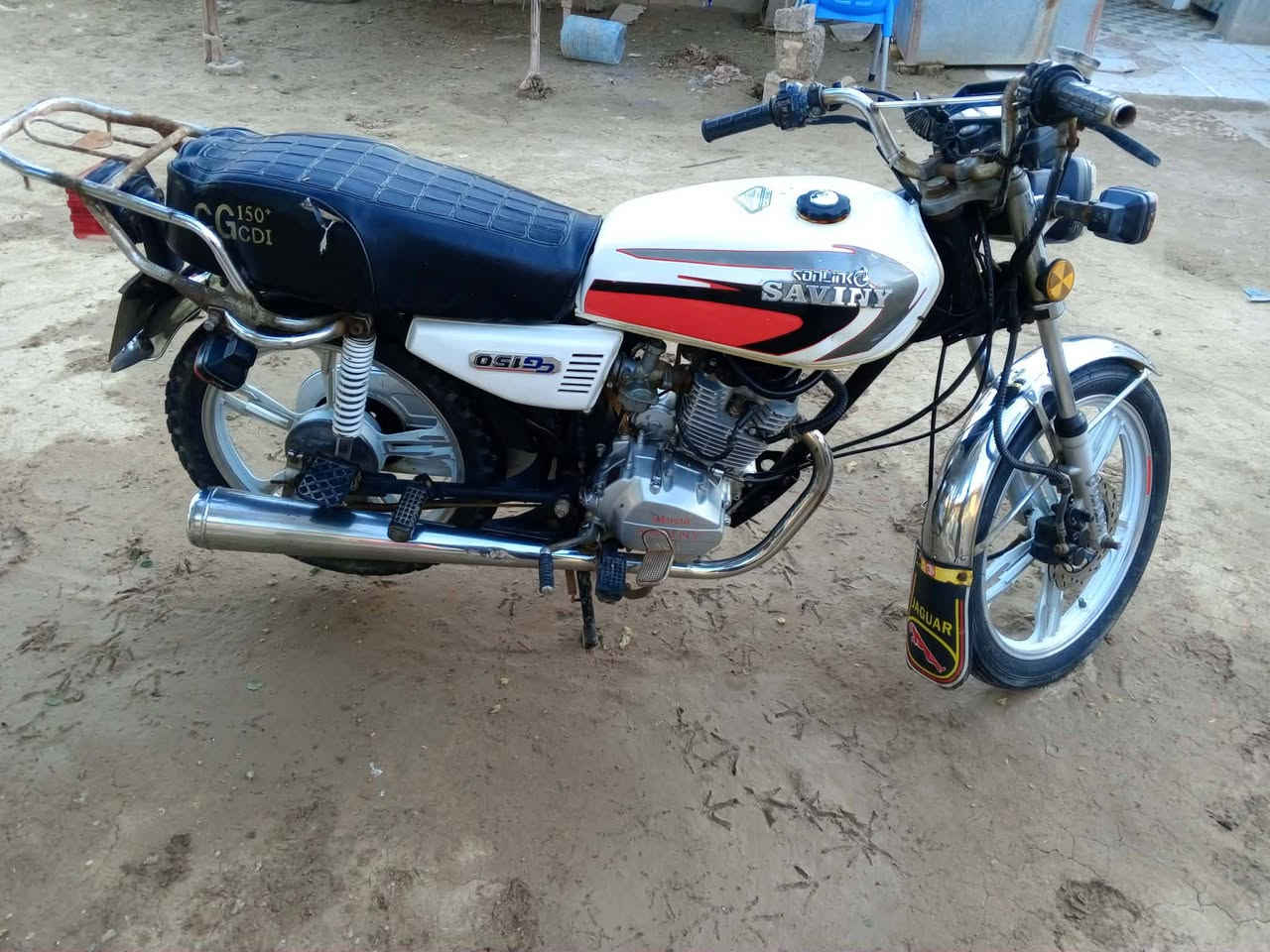 دراجة 21 محرك برغي ما مفتح بي أوراق اصولي دراجة خير من الله مال جناي السعر ٥٥٠ وبيها مجال  راسلني او اتصل ***********
