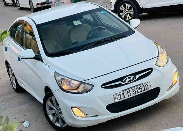 السلام عليكم عندي اكسنت ٢٠١٥ خليجي رقم بغداد الدولي 
جديد سنويه وأرقام وهزه كله جديد بسمي تحويل ثاني يوم سياره جديده ومابيها اي نقص مكفوله كفاله من الصبخ والضربه فقط بيها بارد كد شبر والباقي كفاله محرك ١٦٠٠ مكفول برغي ممفتوح  
مواصفاتها 
شاشه 
كامره 
خمس تجاوي 
ويل كب 
اشاير بل مري 
ستيرن صاج 
اي بي اس 
ايكو 
تحكمات 
داخل لونين 
سياره جديده ومابيها نقص 
مكان السياره بغداد 
عارضها ب ١٠٨ وبيها مجال للشراي 
وهذا رقمي 
***********
