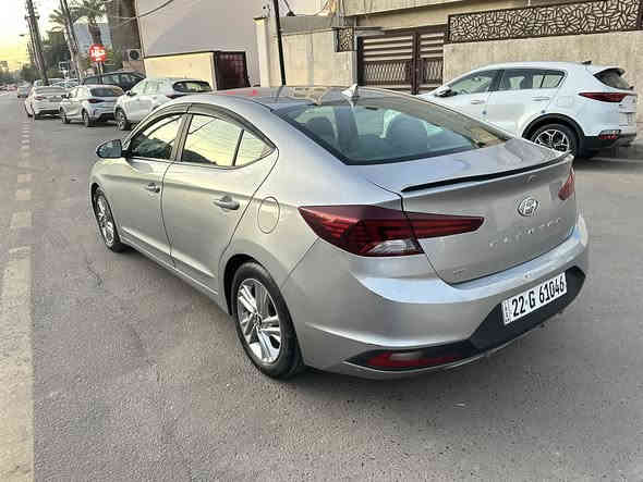 سلام عليكم للبيع النترا موديل 20 حادث موضح بالصور محرك 2000 دوش كير اي تي المرغوب بجم كبس السياره جاهزه بدون نقص وبسمي تحويل وكاله مضمون العنوان بغداد الكاظميه السعر ١٣٠ وبي مجال للشراي يتصل ***********
