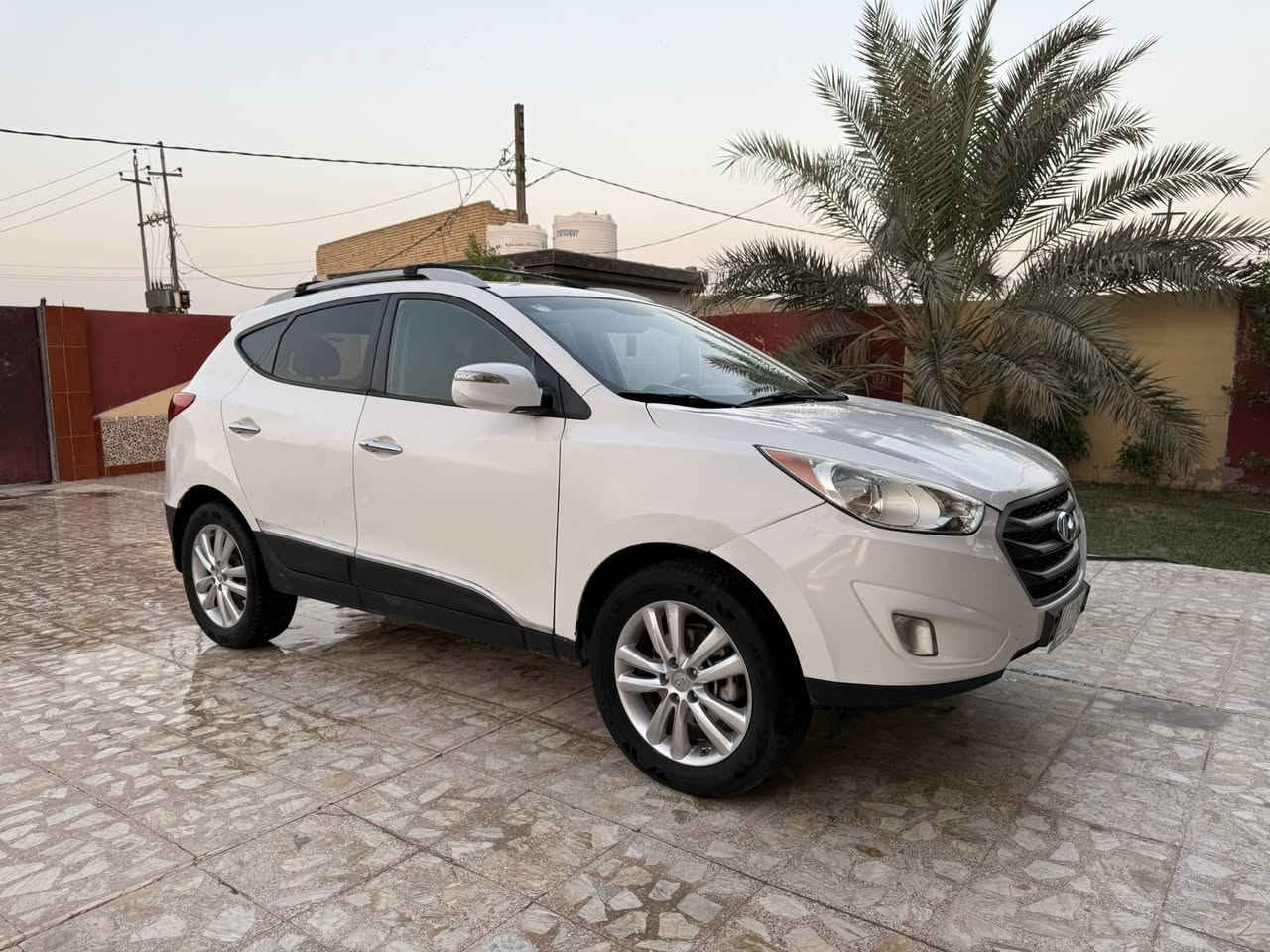 السلام عليكم توسان  وارد امريكي مديل 2013 رقم واسط محرك 2400دوش السيارة بيهه قطع صبغ بدون دواخل ابيع حزام كير محرك تبريد مكفولات 
السيارة بصمه بلادي شاشه كبيره كامره دواره
محرك دوش 2400 بدون فتح
كشنات جلدوكهرباء              السعر 110
تحويل مضمون صورالحادث مرفقه مع المنشور
فول تحكم ستيرن
مكان السياره واسط مركز المدينه
***********
***********
