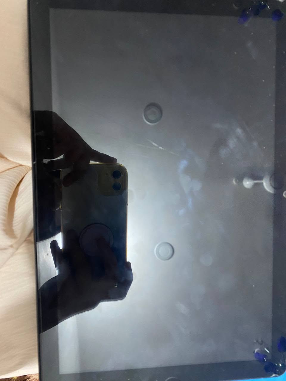 ايباد للبيع اسمه Tab 8 Kids ذاكره 128 السعر 120 باقي التفاصيل وتساب عله هاذ الرقم ***********
