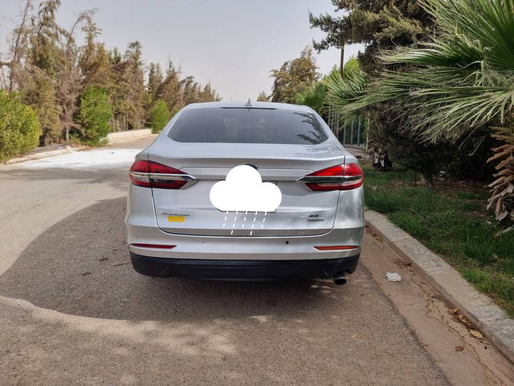 فۆرد فیوژن  ٢٠١٩ سلڤەر فول مواسەفات SEL
سلاید،شەغال، بەسمەی ئیش پێکردن، بەسمەی دەگا، تەبرید مەرکەزی، کوشن جلد، کوشن گەرم ،کوشن خەزن، هەردوو کوشن کارەبای ، کامیرە ،رادار، راداری تەنیشتەکان، حاساس، فلچە حەساس ،سێ شاشە و شاشە گەورە، ئۆتۆ هۆڵد، ئۆتۆستۆپ، دووگمەی ڤۆلیۆم ، تەحدید سورعە، گێر سپۆرت، گێر ماوس, کار پلەی، بلوتوث ، لایتی لید، بلاجکتۆر، 
گێڕو مەکینەو تەبرید و کارەباییات بەشەرت.تەنها قەپات مەکینە کرایتەوە کازکێت گۆڕایە بەڵام بەشەرت. دوو پارچەی سبوغە بێ ژوورەوە بێ ئێرباگ. هەموو ئێرباگەکانی بیلادین. 
نرخی١١٧ وەرەقەو مەجالێکی کەم.
***********
***********
فورد فيوجن ٢٠١٩ فول فول مواصفات ١/١
فتحة، تشغيل عن البعد، بصمة التشغيل بصمة الابواب، تبريد مركزي كشن جلد كشن تدفئة كشن كهربائية كشن خزن، رادار امامي جانبي خلفي. ثلاث شاشات و شاشة كبيرة. توقف ذاتي. ئوتوهولد. تحكمات ستيرن. تحديد سرعة. كير ماوس و سبورت.  كار بلي سيستم. لايتات ليد و بلاجكتور. كير محرك تبريد كهربائية كلها شرط. قطعتين صبغ بدون دواخل بدون ارباك كلها بلادي.
سعر ١١٧ ورقة و بها مجال. 
***********
*********** أربيل, العراق
