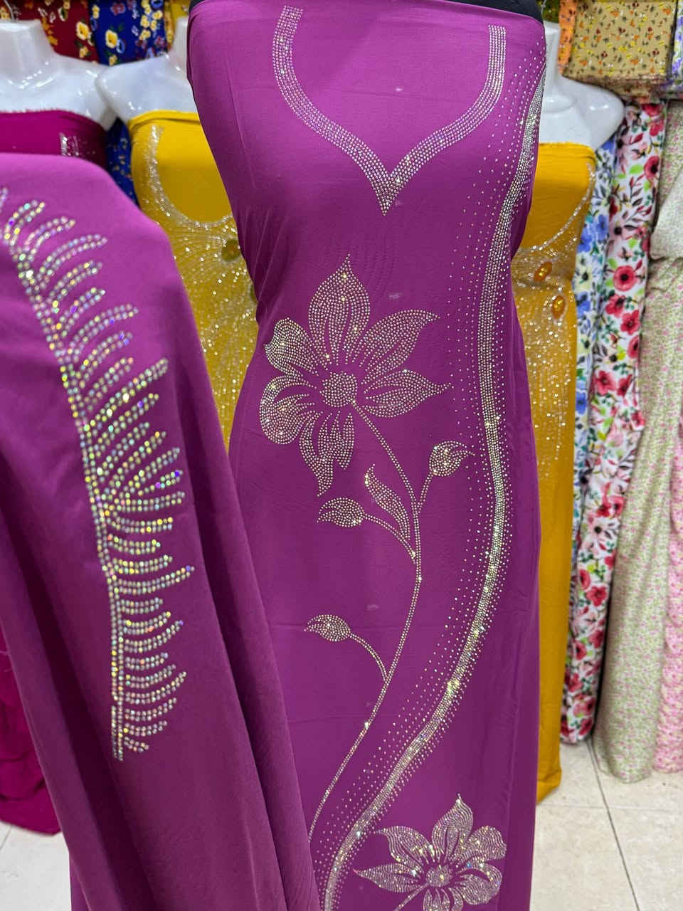 اجمل المخاور الشمالية 
توصيل 5فقط لجميع المحافظات


**إذا كنت صاحب هذا الإعلان وتريد حذفه لأي سبب، رجاءا أرسل رسالة إلى الدعم الفني**