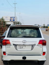 لاندكروز ٢٠١٢ • بدون ضربة • رقم بغداد