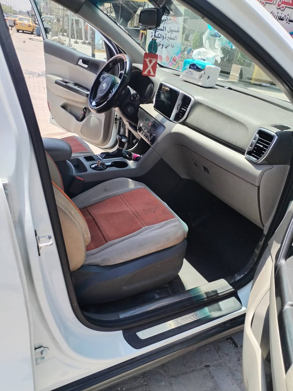 اسبورتج ١٧ خليجي     فول عده البصمه   اشاير بل مري تحكمات استيرن  بنرامه مكفوله من التبديل والصبق عده بارد   سعر ١٨٠       ***********
