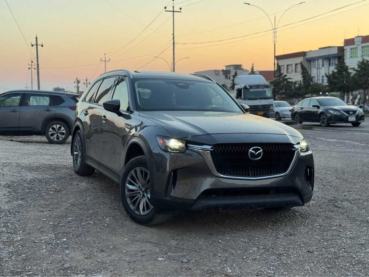 Mazda CX90 preferred plus 2024 مازدا سي اكس ٩٠

محرك ٦ سلندر و ميد هايبرد يعني اقتصادية و قوية 👌

فول فول مواصفات ١/١ Preffered plus 🎖️
داتاشو و سلايت و بردات خلفية و بصمة و كشنات هيتر و كهربائي و جلد و كيج الكتروني و شاشة و كاميرة و دبل اكسن و لايت ليد و زينون و يل كروم و ٧ راكب.....

جملغ خلفي و باب خلفي صبغ بدون دواخل و ارباك بردة
٢٧ الف ميل ماشية و رقم شاصي بالصور
سيارة جاهزة بدون مصرف 💯 و كل شي بلادي شركة 💯

سعر مناسب 🔥 190 ورقة و مجال و مكان عقرة "ئاكرئ"
واتس اب و و كورك ***********
0750-7739471 اكر, نينوى
