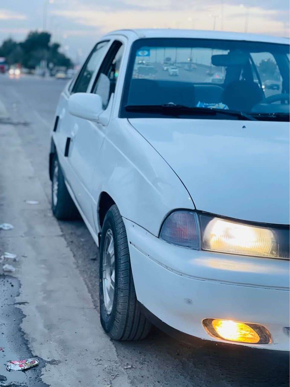 السلام عليكم للبيع دايو سلو ١٩٩٦ رقم بغداد انكليزي باسمي كير اوتوماتيك محرك مفتوح سياره كامله ما ناقصها اي شي تخم تيار جديد باتري جديد تبريد شغال صدر امامي خلفي جديد كهربائيات كلها شغاله السعر 36 بيها مجال 
للاستفسار *********** بغداد, العراق
