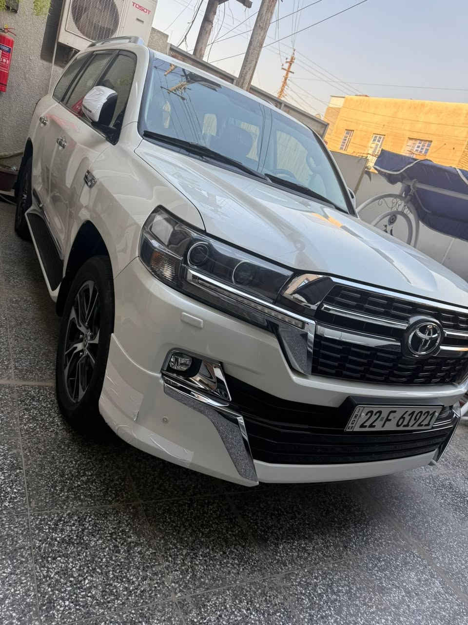 السلام عليكم لاندكروز كراند تورنك اصل فول مواصفات دشبول ليزري شاشه تطبيق 3شاشات 5بصمات باب خلفي كهرباء وشفط سعر السياره 545 وبيه مجال للشراي اي ستفسار *********** السياره بيه ملاحظات بسيطه موضحه مكان السياره بغداد والسياره باسمي السياره حاليا ماشيه 84 الف
