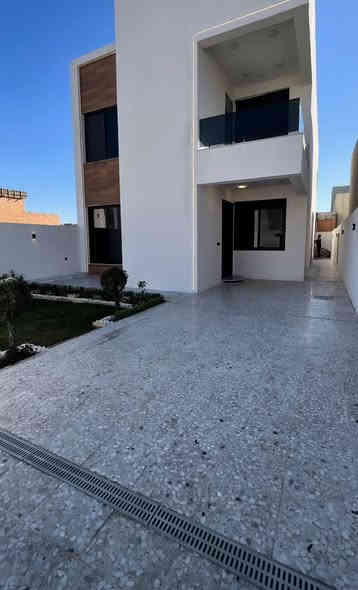 🏡 بيت للبيع – المربع الذهبي / موقع مميز جداً
مساحة: 250 متر
الموقع: يبعد 5 دقائق فقط عن تقاطع العامرية

✨ مواصفات البيت:

منطقة راقية وهادئة في المربع الذهبي

خدمات متكاملة قريبة (أسواق – مدارس – صيدليات – مواصلات)

تصميم مناسب للعوائل وبموقع استراتيجي

📍 الموقع مهم جداً والحلو بالبيت سند طابو صرف

للمعاينة أو الاستفسار يرجى التواصل…
***********
