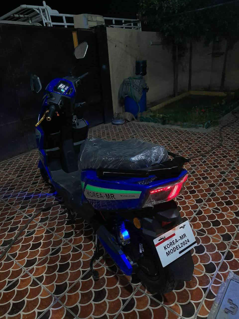 دراجه سكنس شحن 6 بطاريات كبار مكفوله كفاله عامه برغي ما مفتوح منها جديده السعر 800 للتواصل خاص وتساب ***********
