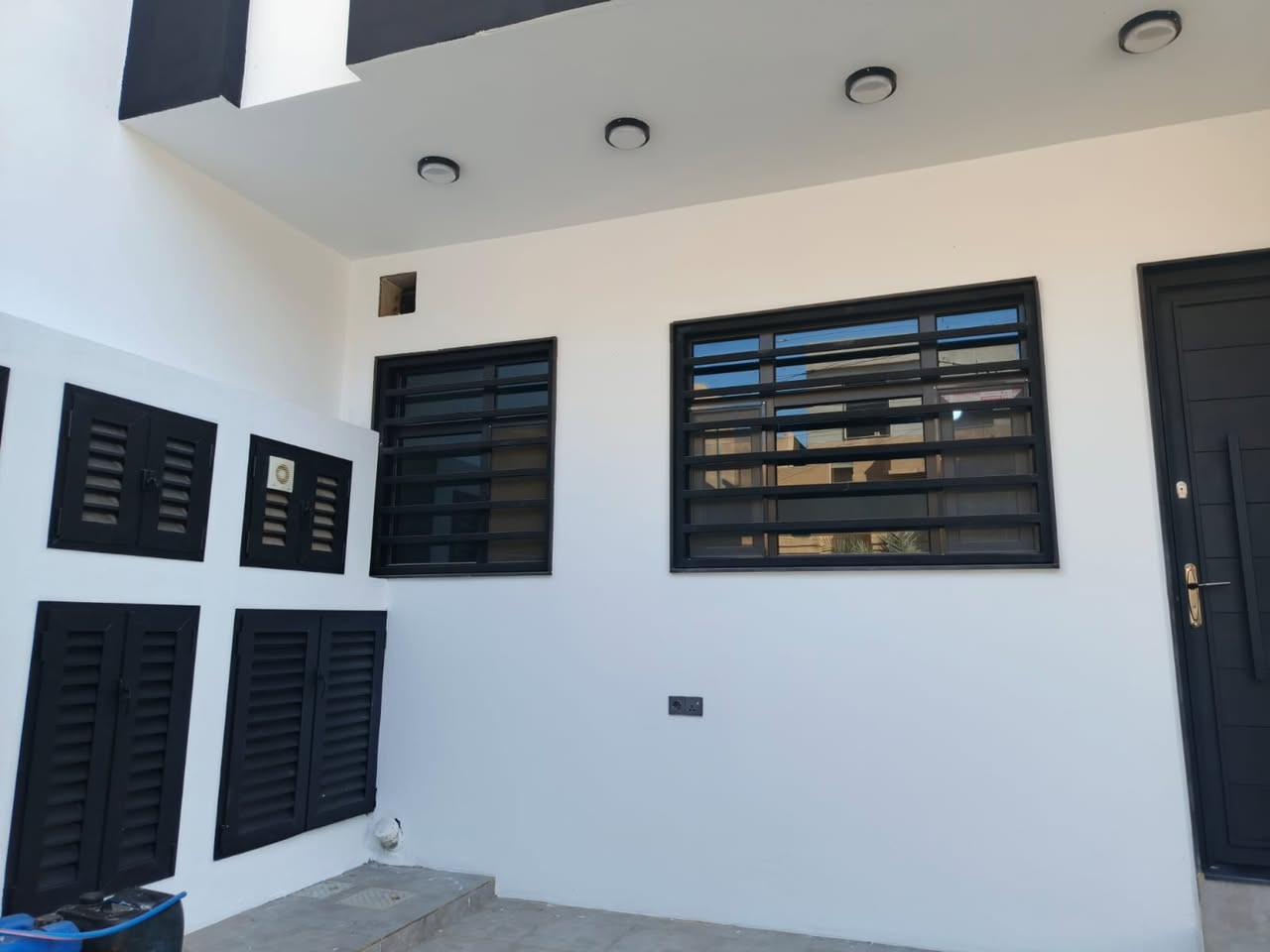 لعمل كافة الأصباغ والديكورات الداخلية +الخارجية🎨

مانع رطوبه +أبواب شبابيك

للتواصل مراسلة الصفحه او الاتصال على الرقم ***********

يونس الصباغ ☑️✔️
