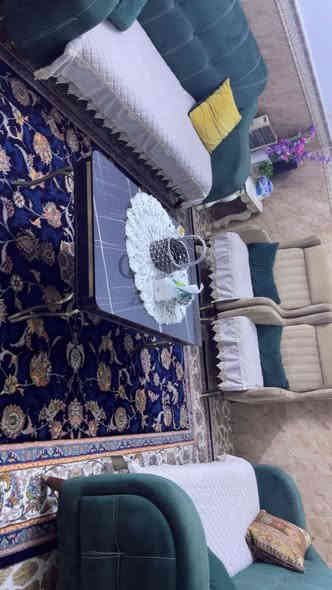 سلام عليكم 
تخم للبيع

8مقاعد

نضيف 

المكان الصوفيه

***********
