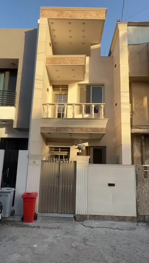 عقار للبيع 🏡

الغدير محلة 702 📍

🔶 المساحة :80

 🔶 الواجة : 4.40

🔶 النزال : 18
ــــــــــــــــــــــــــــــــــــــــــــــــــــــ
#نــســتــقــبـل كافة العروض العقارية 

بيع - شراء - ايجار - ادارة امـلاك - مقاولات عامة

‎‏‎📊كل ماعليك الاتصال أو المراسلة على الصفحة

 📞‎‏‎ ‭‬  ‭0771 327 2323‬ 

‎‏‎‏‎زبائننا الكرام بِكُم نَرتقي ونَتشرف بزيارتِكم ونَفتخر بخِدمتِكم
