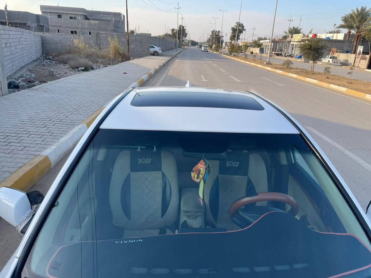 سوناتا موديل 2011 خليجي
مكينه 2400 سياره جديده 
وفول مواصفات فتحه 
داخل بيجي صاج سياره جديده
بيه 3قطع رش بدون قطرت دواخل
سياره جديده ومحفوضه رقم اربيل
سنويه ٢٠٢٧ تخم تايرر
شاشه وكامره 

سعره 115بيه مجال حك جيه
مكان واسط زبيديه 
***********
